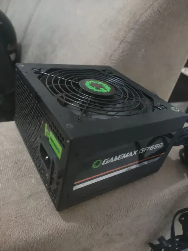 Fonte Gamemax 650w