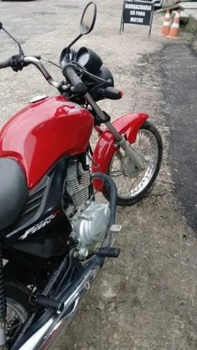 Vende-se Moto Fan 2010