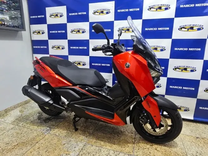 Yamaha XMax 300 CONNECTED 2026/27