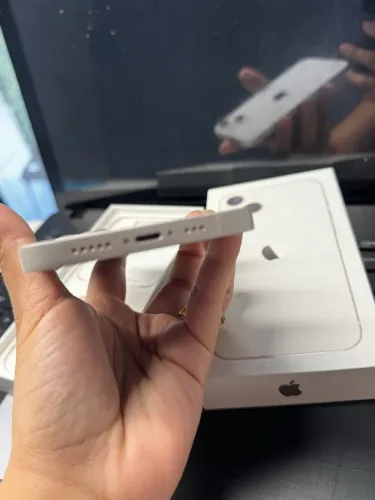 iPhone 13 branco 128