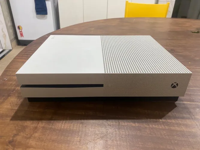Xbox one s (BARATO)