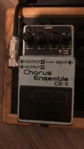 Pedal Boss Chorus ensemble 