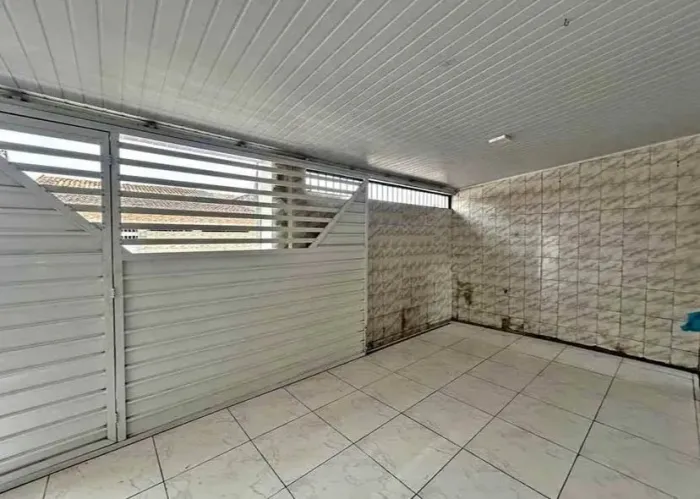 "CASA Á VENDA NO RECIFE"
