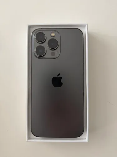 iPhone 13 Pro - 256 de memória + 2 capinhas de brinde 