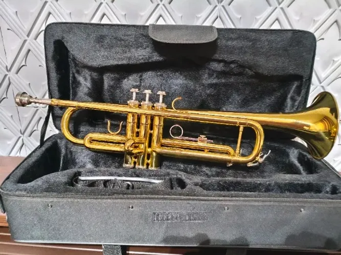 Trompete Sib Dreamer Classic Dourado Completo Novíssimo