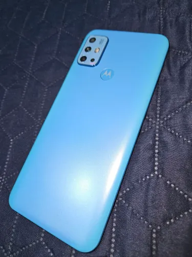 Smartphone Motorola Moto G20 em perfeito estado e com carregador
