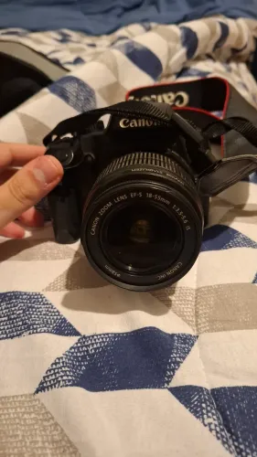 Câmera fotográfica Canon