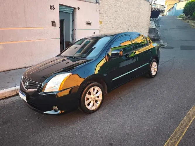 Nissan Sentra S 2.0/ 2.0 Flex Fuel 16V Aut. 2011