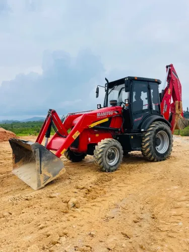 Retroescavadeira Manitou