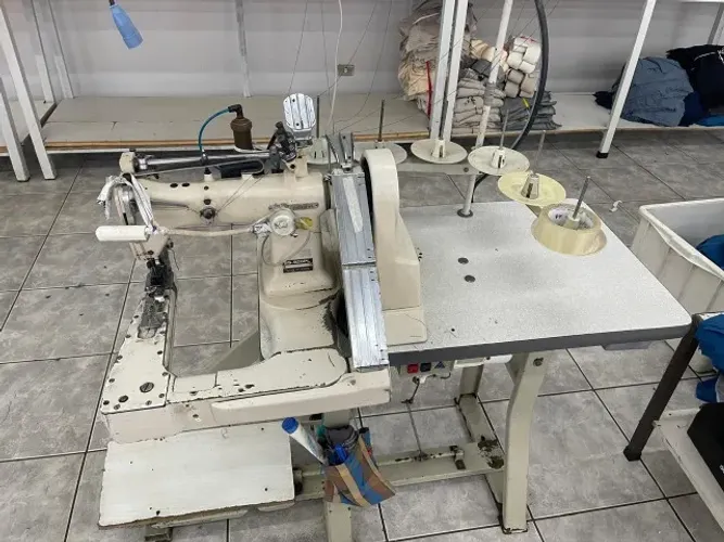 Máquina Fechadeira de Braço