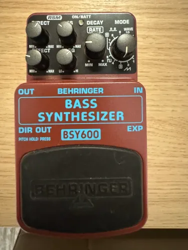 Pedal de sintetizador Bass Behringer Bsy-600