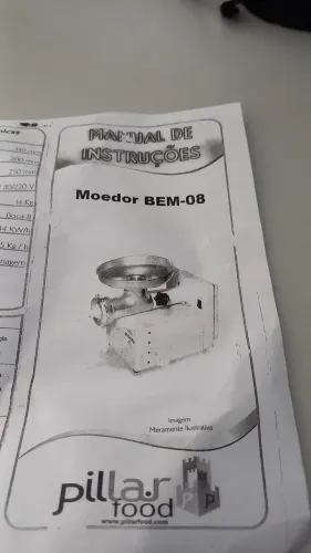 Maquina de moer e extrusora