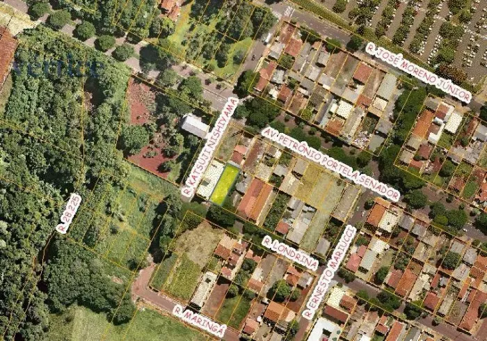 Terreno à venda em Maringá, Jardim Aclimação, com 420 m²