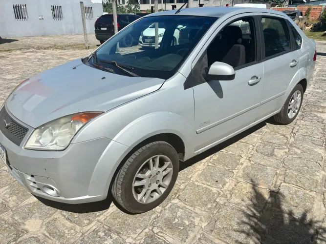 Ford Fiesta Sed. 1.6 8V Flex 4P 2010