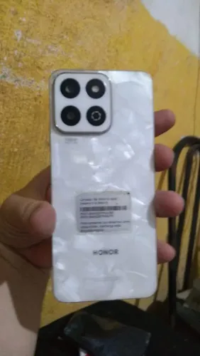 Vento celular todo bom semi novo