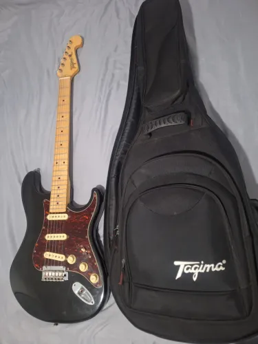 Guitarra Tagima T635