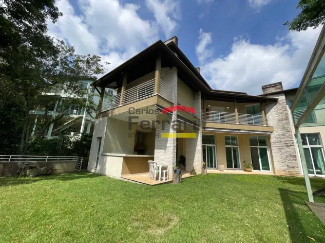 Casa em condomínio à venda na Serra da Cantareira 3 dormitórios 8 vagas