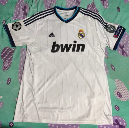 Camisa Clássica Real Madrid Ronaldo #7 (Branca) - Vista a Camisa do Melhor do Mundo!