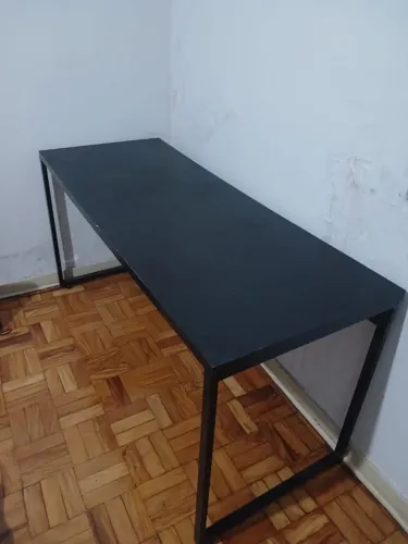 Mesa de Escritório Grande