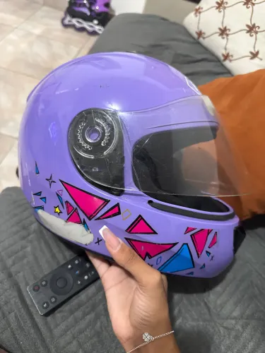 Capacete feminino FLY tam 52.