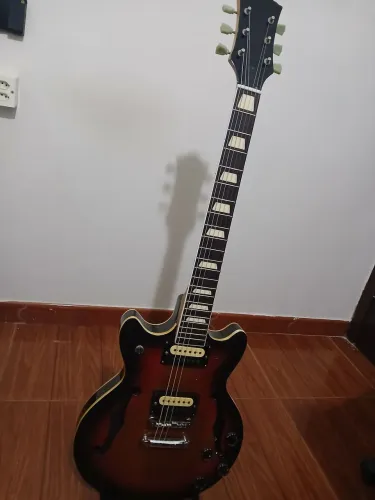 Guitarra semiacústica