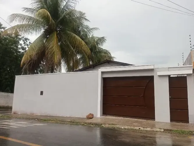 Alugo casa no bairro São Miguel no Crato.