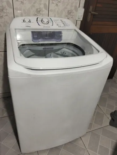 Maquina de lavar roupa 