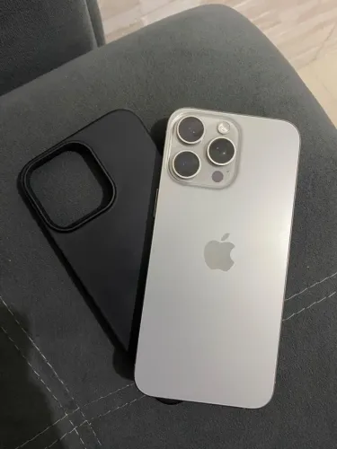 IPhone 15 pro max 256g