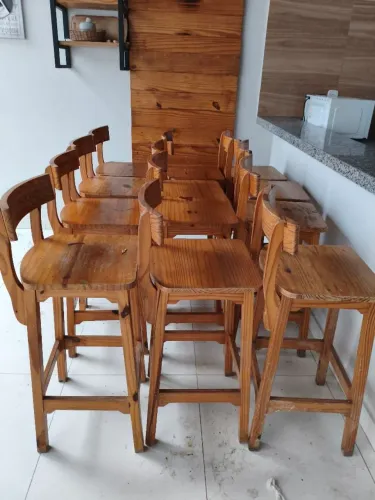 10 bancadas de madeira Pinus