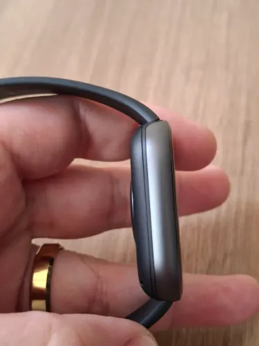 Redmi Watch 5 com GPS integrado.