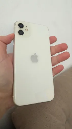 iPhone 11 64gb - Apple