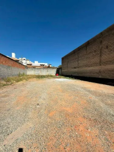 Terreno Comercial Exclusivo para Aluguel no Castelo, Belo Horizonte