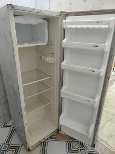 Geladeira Consul 127v - 400,00