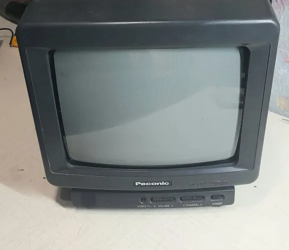 Tv antiga Peconic ( Samsung) 10 polegadas com defeito