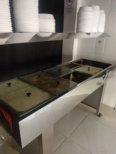 Vende-se buffet semi novo ,só um mês de uso, 127w