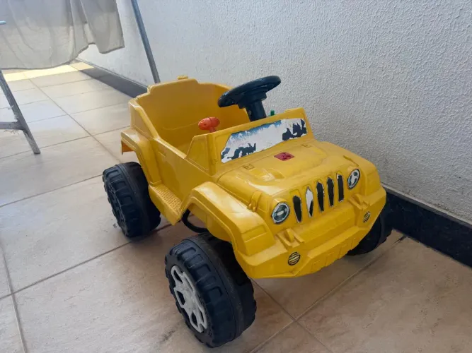 Carrinho Mini Jeep Bandeirantes 