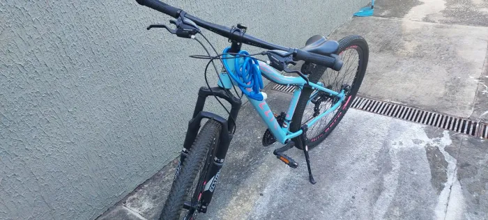 BIKE ARO 29 SEMI NOVA FREIO A DISCO