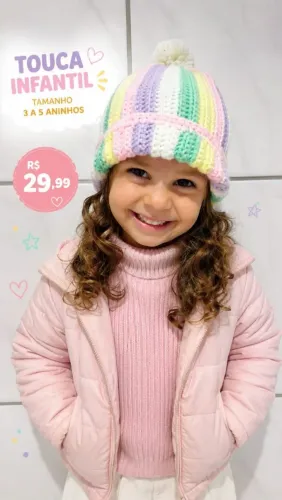 Touca infantil de lã peça feita à mão de crochê