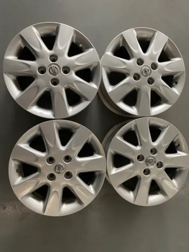 Rodas aro 15 nissan e Volkswagen 4/100 