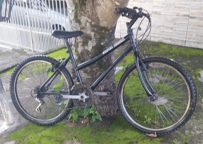 Bicicleta aro 24 com marchas