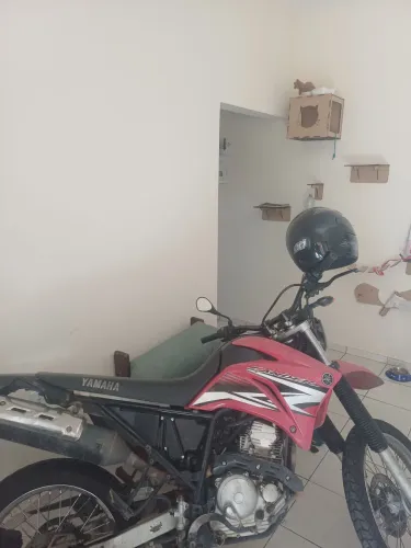 VENDO LANDER 250 TUDO OK , PNEUS ZERADOS MAGION, DISCOS DE FREIOS NOVOS, BATEU PEGOU.