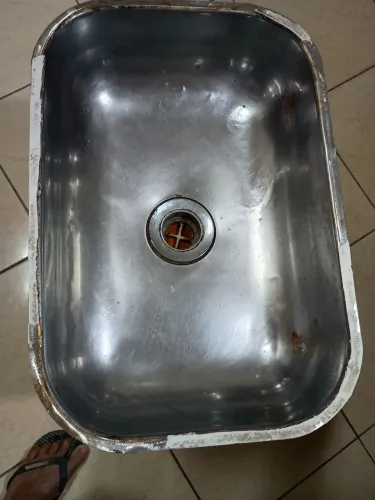 Cuba inox usada em boas condições 
