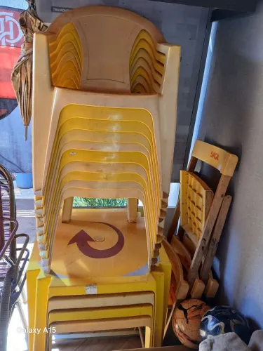 Jogo de cadeira com mesa de bar