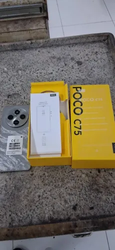 Celular poço C 75 todo bom sem nenhum trinco 