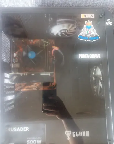 Computador básico , Pc com Intel I5 7400 , 8gb DDR4 2400mhz Placa de vídeo 1050TI etc ..