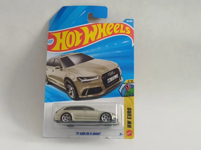 Miniatura Hot wheels - 17 Audi RS 6 Avant