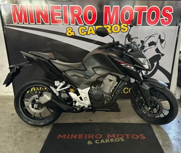 CB 300F Twister Flex