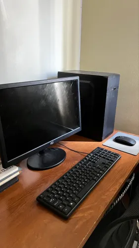 Computador de Mesa Completo PC + Monitor + Periféricos