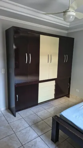 Guarda roupa super barato 
