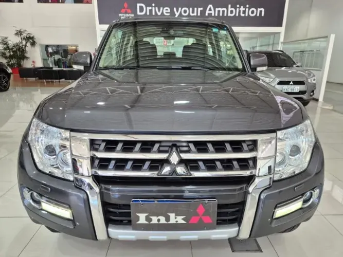 Mitsubishi Pajero HPE Full 3.2 4X4 T.i.dies. 5P AUT 2020